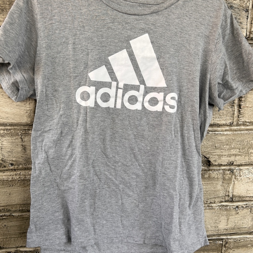 Simple Gray Adidas Tee Size: L